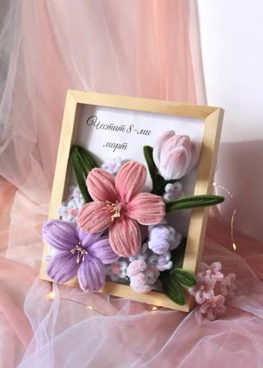Handmade Pipecleaner Shadow Box Frame For Decor